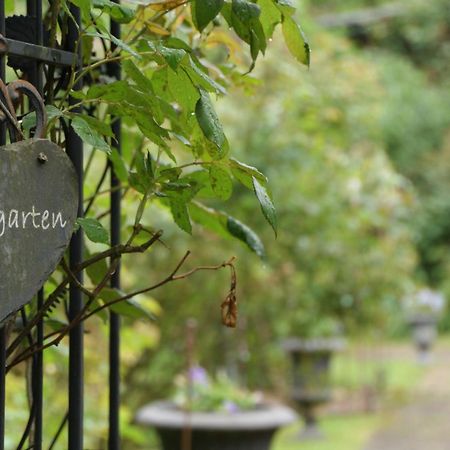 B&B Dressings Traumgarten Kaiserslautern Exteriör bild